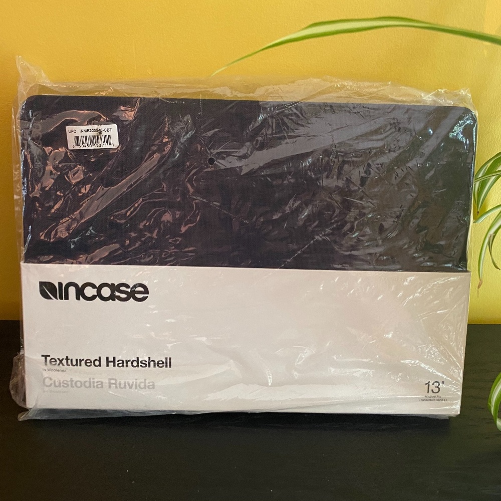 Textured Navy 13" MacBook Pro Case